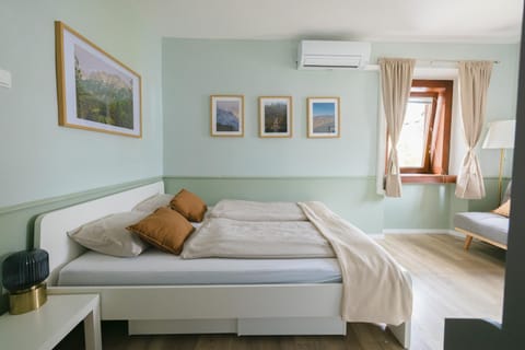 Castle Road Bled Apartment in Bled