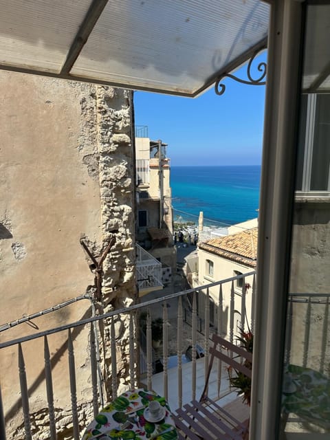 View (from property/room), Balcony/Terrace, Sea view