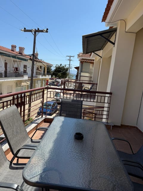 View (from property/room), Balcony/Terrace