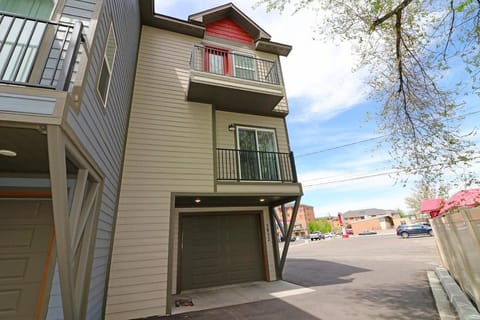 Modern Ascend townhouse House in Grand Junction