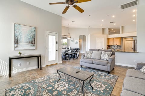 Private Pool and Patio Desert Abode in Goodyear House in Litchfield Park