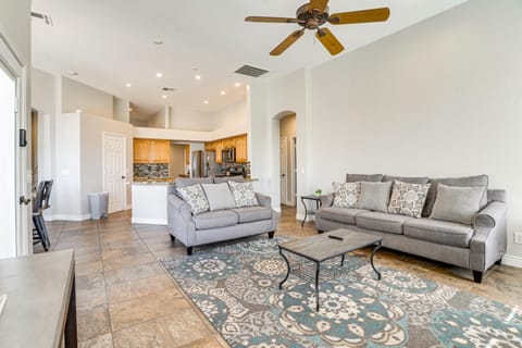 Private Pool and Patio Desert Abode in Goodyear House in Litchfield Park