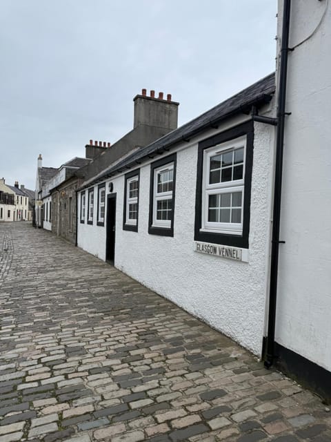Property building, Street view