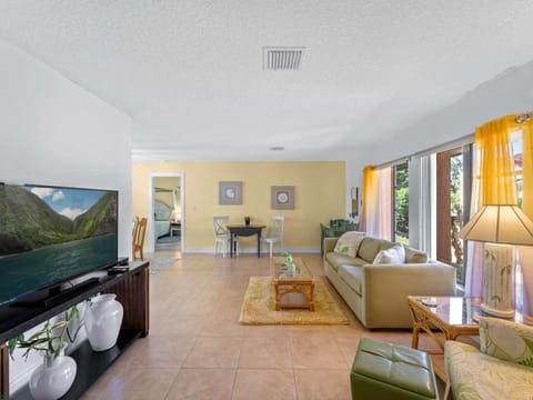 Serene & Spacious Family Haven- Pool Lounges BBQ House in Port Charlotte