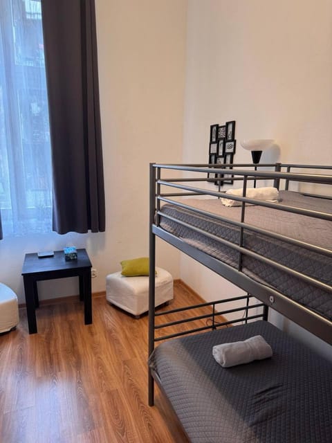 Enios Rooms Hostel Zwierzyniecka 6 Hostel in Krakow