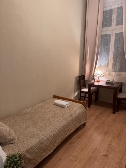 Enios Rooms Hostel Zwierzyniecka 6 Hostel in Krakow