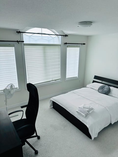 Seating area, Bedroom