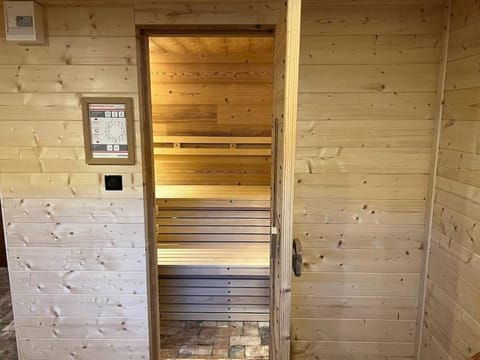 Superbe Chalet refait à neuf, idéal famille, Sportifs 2 nuits minimum Chalet in Xonrupt-Longemer