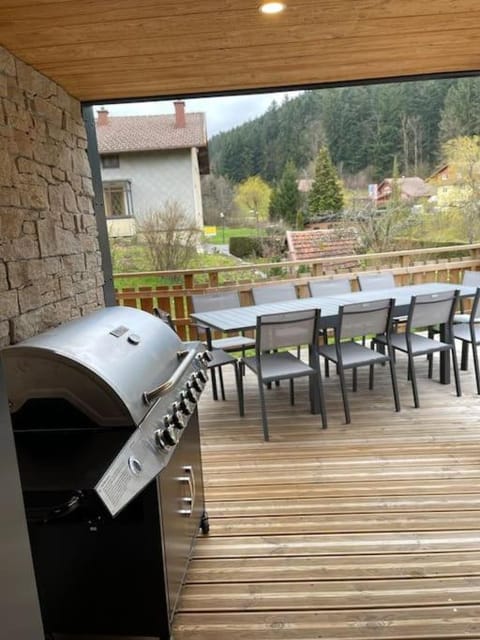 Superbe Chalet refait à neuf, idéal famille, Sportifs 2 nuits minimum Chalet in Xonrupt-Longemer