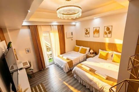 Bed, Photo of the whole room, towels, air conditioner