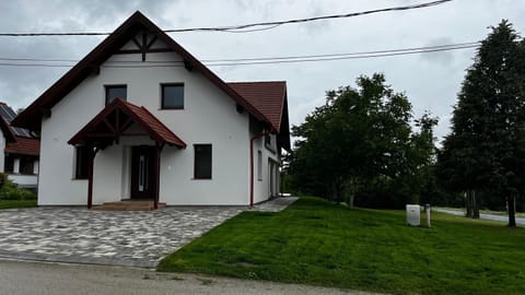 Property building, Garden, Street view
