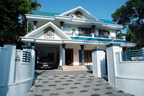 Property building, Property building