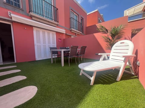 Patio, Garden, Balcony/Terrace, Seating area, Garden view, sunbed