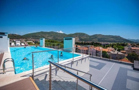 Balcony/Terrace, Swimming pool