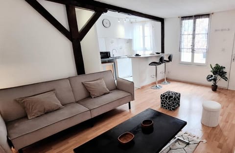 Cozy Atmosphere - Centre Apartment in Chartres
