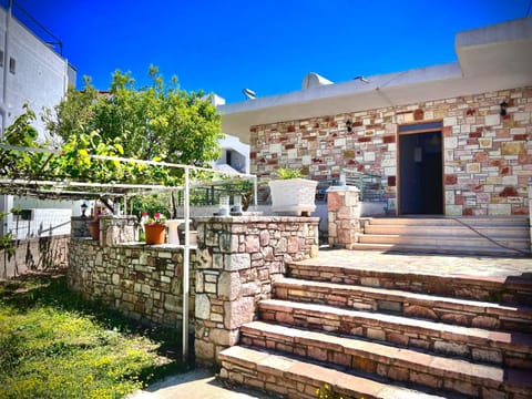 Garden, Garden view, Entertainment