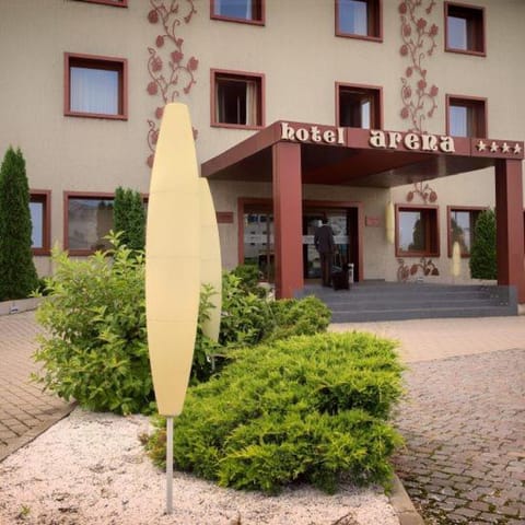 Property building, Day