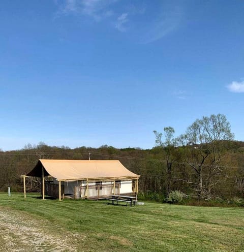 Hocking Hills Deluxe Safari Glamping Tents Luxury tent in Logan