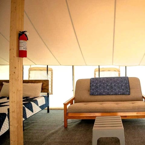 Hocking Hills Deluxe Safari Glamping Tents Luxury tent in Logan