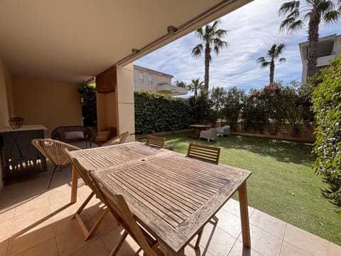 Patio, Garden, Balcony/Terrace, Garden view