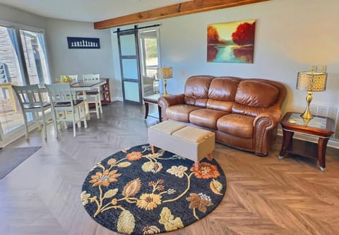 Marina Access Lake View Golf Swimming Fishing with All Holiday Island Amenities Accessible House in Carroll County