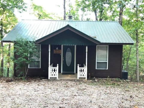 Ozark Spring Cabin 06 Spring Haven King Spa Tub Cabin in Carroll County