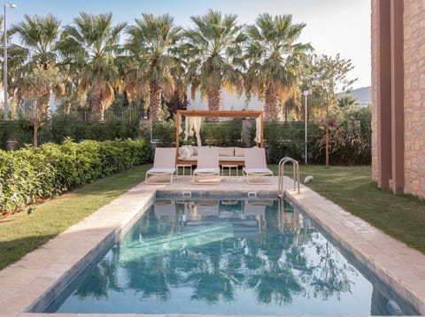 Patio, Day, Garden, Garden view, Pool view, Swimming pool, sunbed