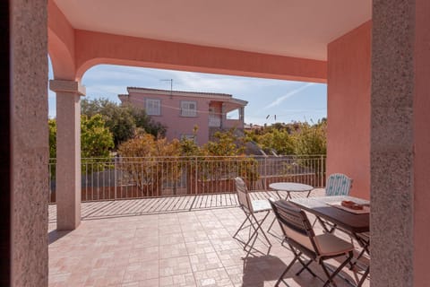 Domo Davide Bed and Breakfast in San Teodoro