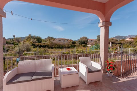 Domo Davide Bed and Breakfast in San Teodoro