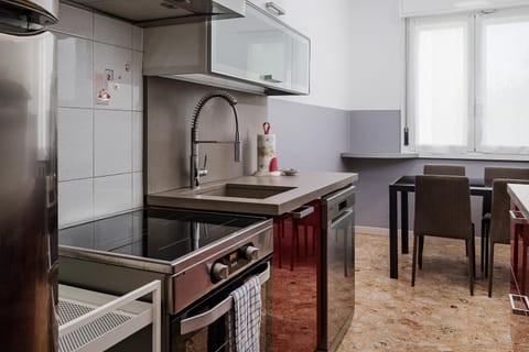 Kitchen or kitchenette, Dining area, dishwasher, oven, stove