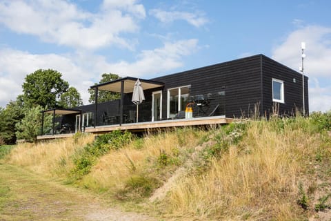 Property building, Natural landscape, Garden