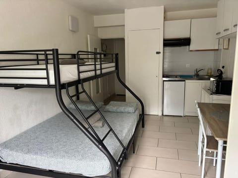 bunk bed