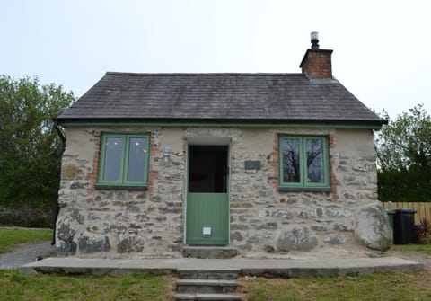 Helyg Cottage House in Penbryn