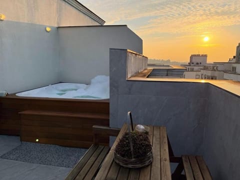 Hot Tub, View (from property/room), Balcony/Terrace, Sunset