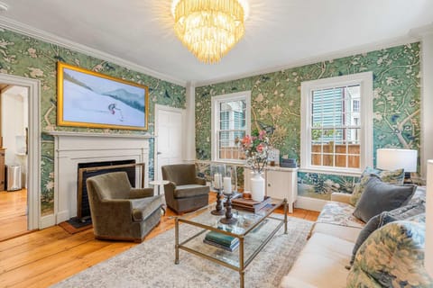 The Royce on Spring - High-End Family Getaway in Newport House in Newport