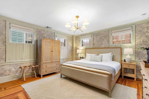 The Royce on Spring - High-End Family Getaway in Newport House in Newport