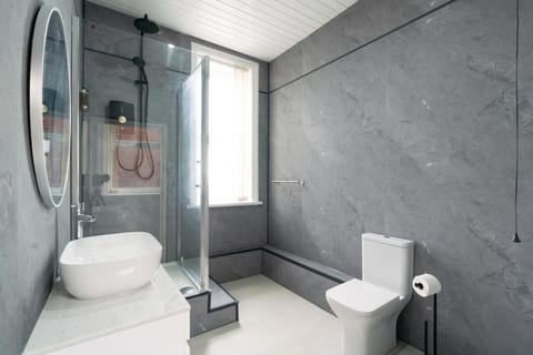 Shower, Toilet, Bathroom