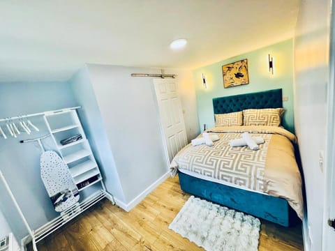 Bed, Photo of the whole room, Bedroom, towels, wardrobe