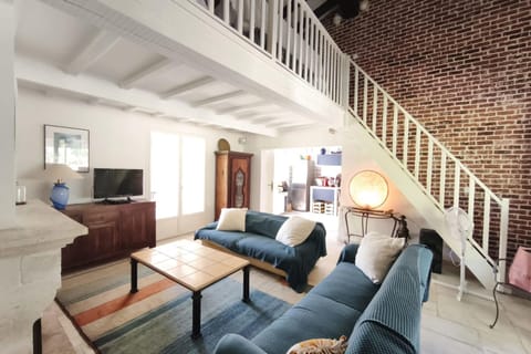 Ecological house with solar electricity House in Ajaccio