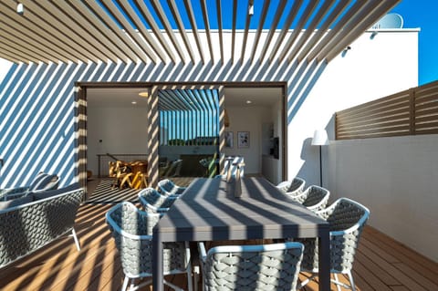 Balcony/Terrace, Seating area, Dining area