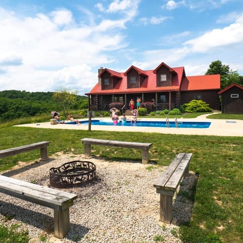 Big Sky Lodge - by The Chalets House in Falls Township