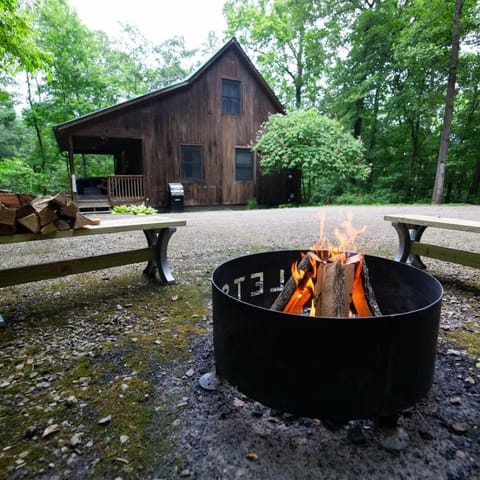 Couples Paradise I - by The Chalets House in Logan