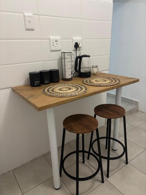 Coffee/tea facilities, kitchen