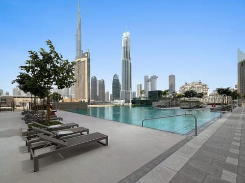 Swimming pool, Swimming pool