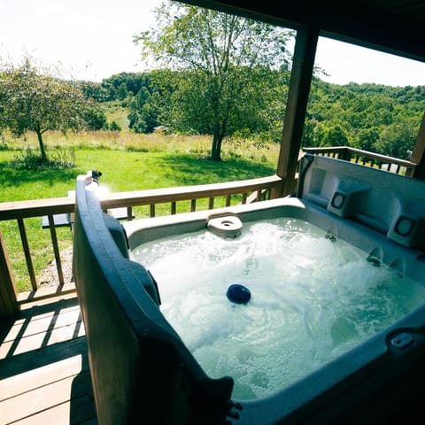 Deer Run - by The Chalets House in Logan