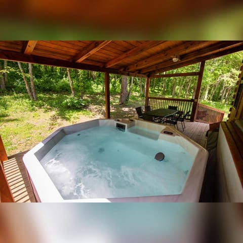 Dogwood - by The Chalets House in Falls Township