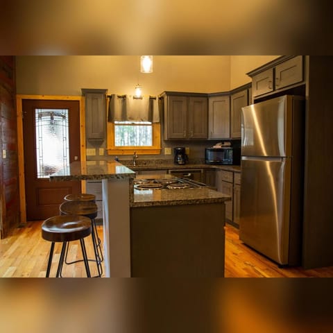 Evergreen - by The Chalets House in Perry Township