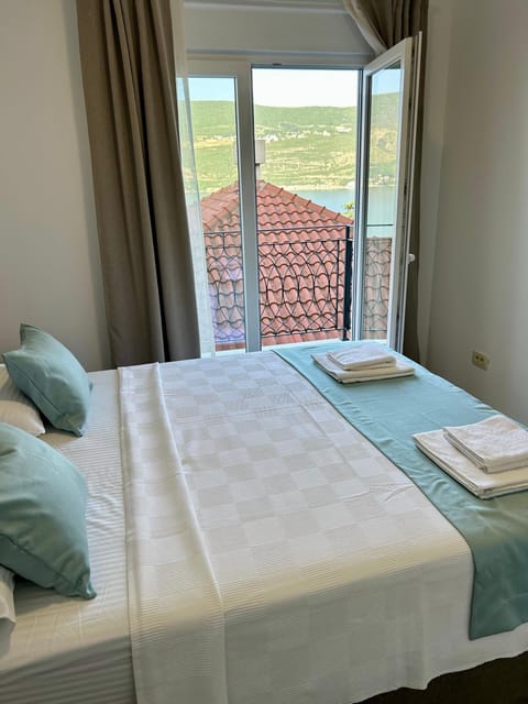 Casa M- 1-Bedroom Apartment Seaview #4 - Brand New Apartment in Dubrovnik-Neretva County