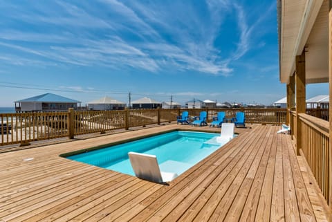 Balcony/Terrace, Pool view, Swimming pool