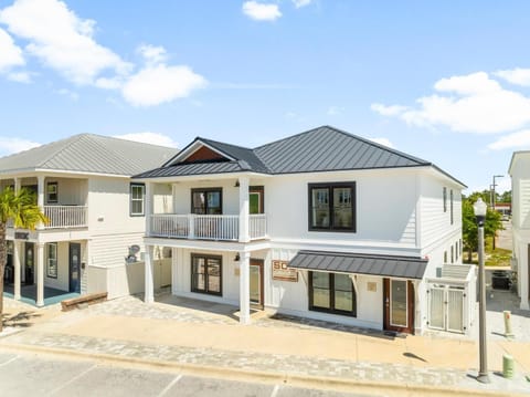 Property building, Day, Neighbourhood